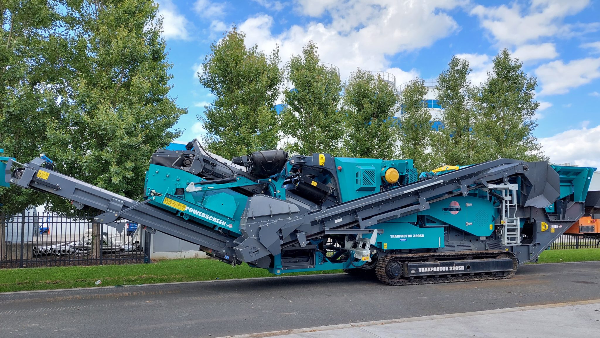 Powerscreen Trakpactor 320 And 320sr Stevens Group 4143